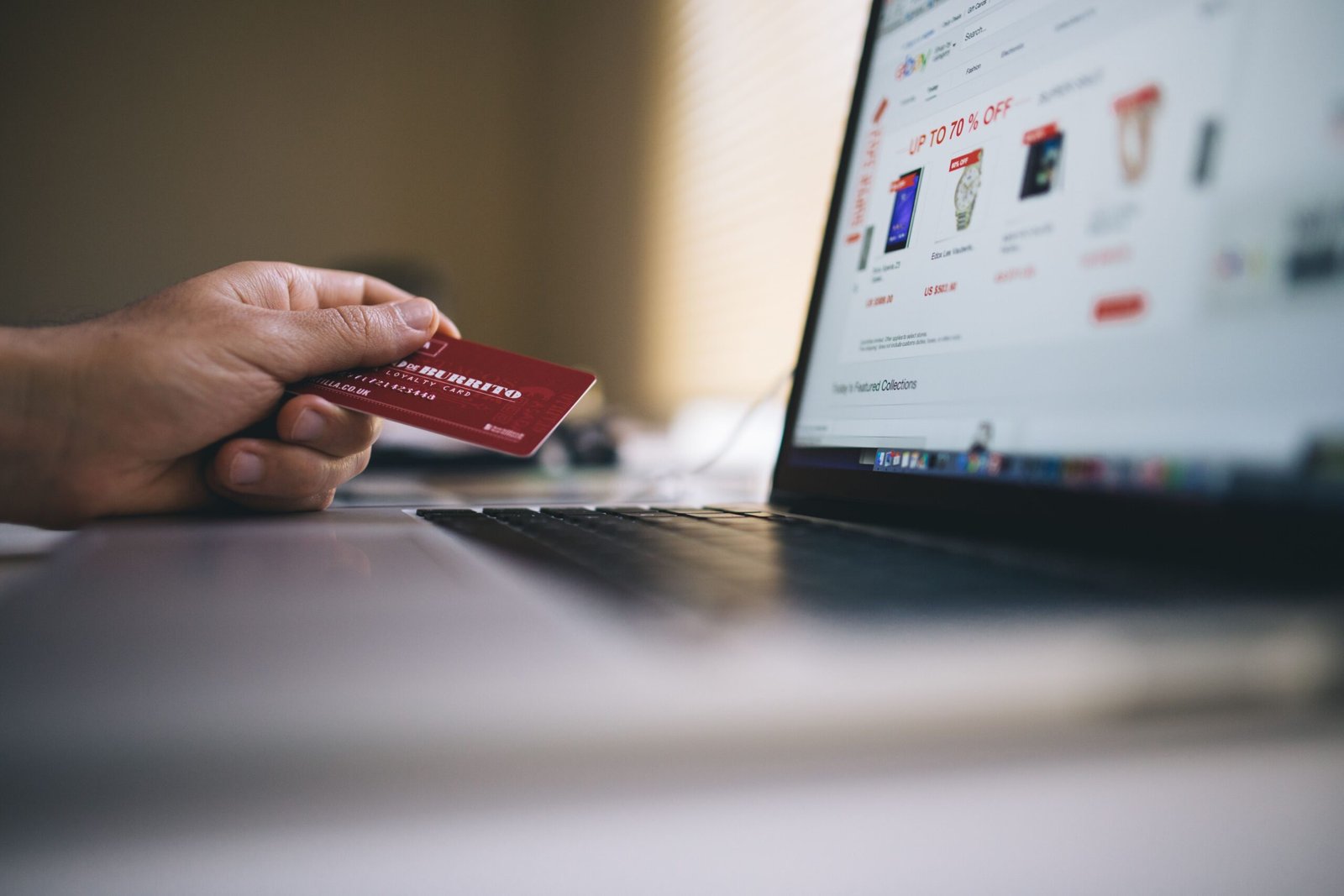 Smart shopping links